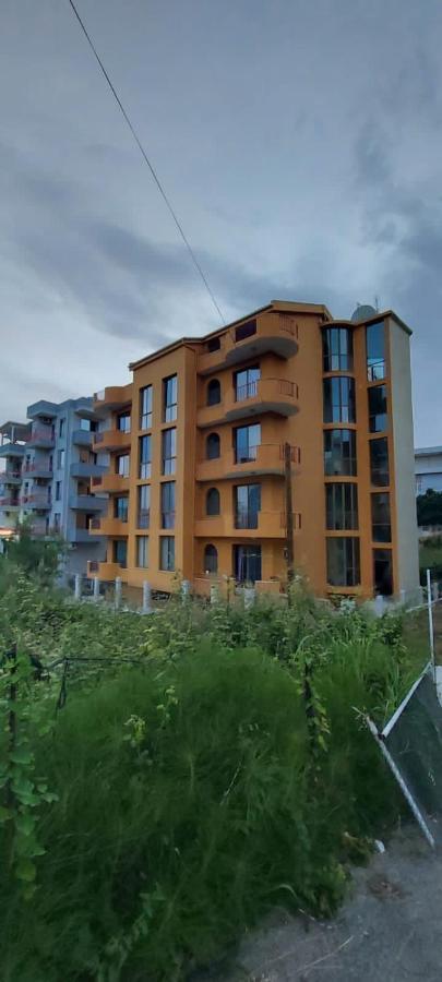Apartamento Rigandi Durrës Exterior foto
